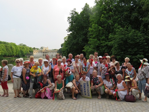 starachowiccy seniorzy w łazienkach w warszawie