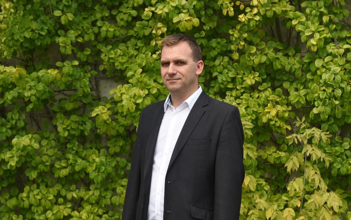 dyrektor Piotr Ambroszczyk